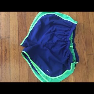 Nike running shorts size XL